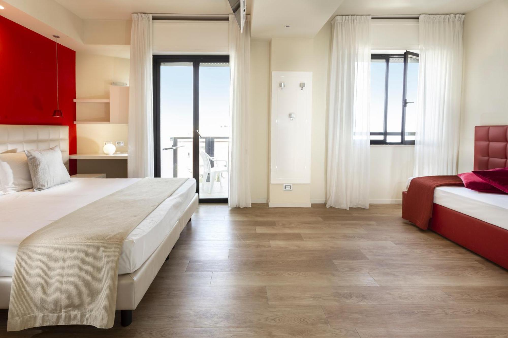 Hotel 2000 3*